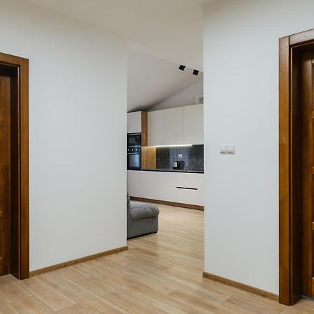 Luxury Apartments Uzhorod Екстер'єр фото