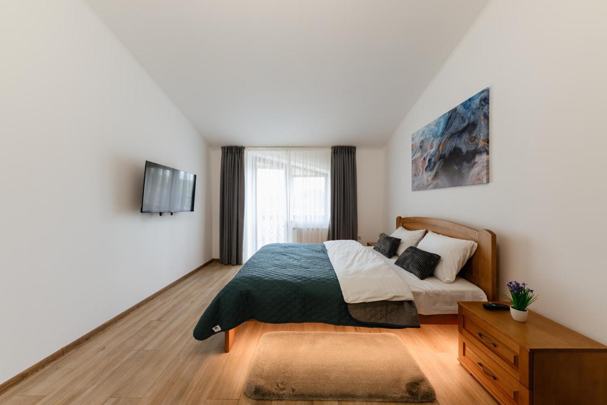 Luxury Apartments Uzhorod Екстер'єр фото