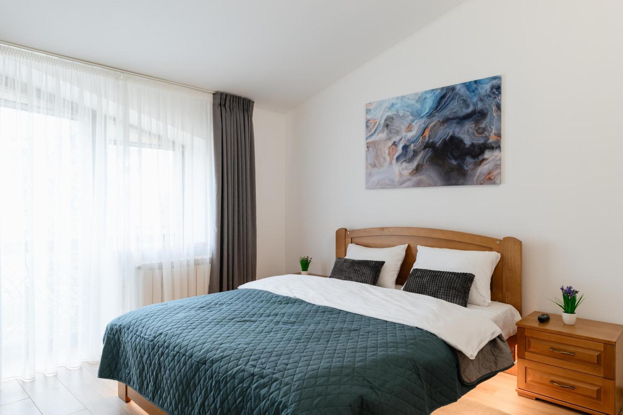 Luxury Apartments Uzhorod Екстер'єр фото