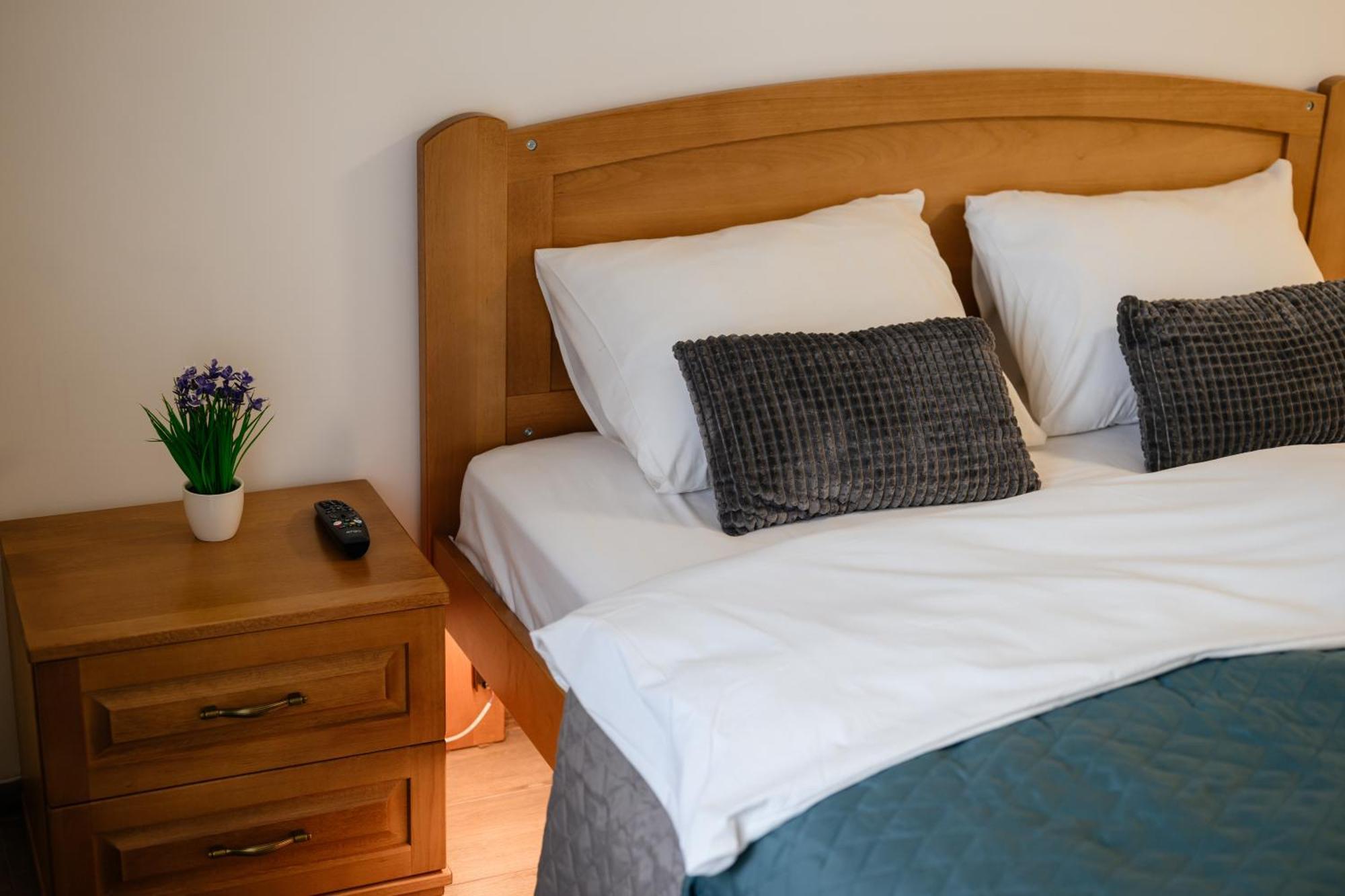 Luxury Apartments Uzhorod Екстер'єр фото