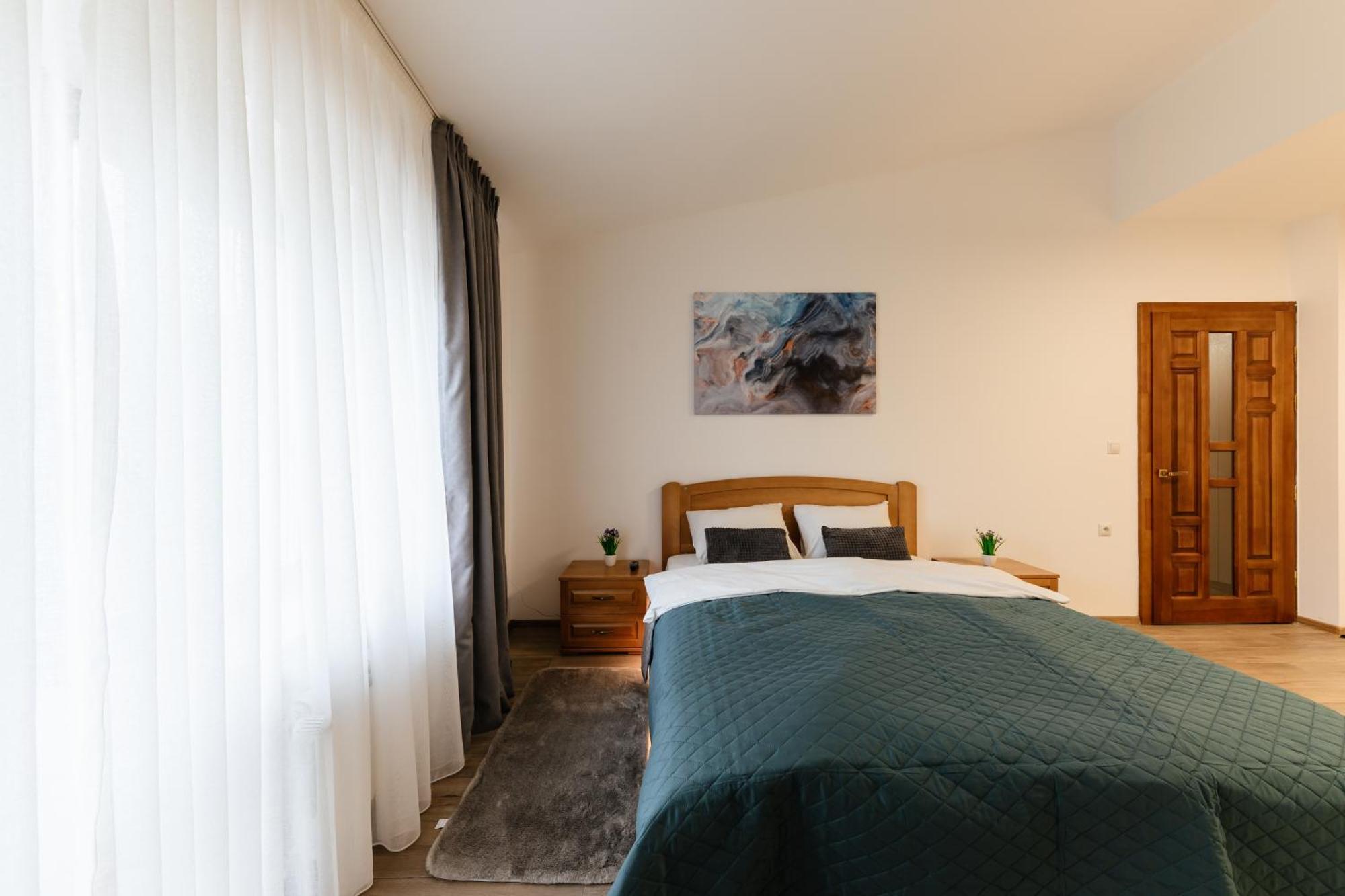 Luxury Apartments Uzhorod Екстер'єр фото
